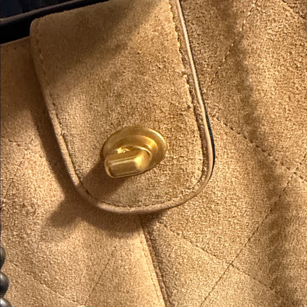 Designer Inspired Tan and Black Women's Bag - Picture 6 of 6